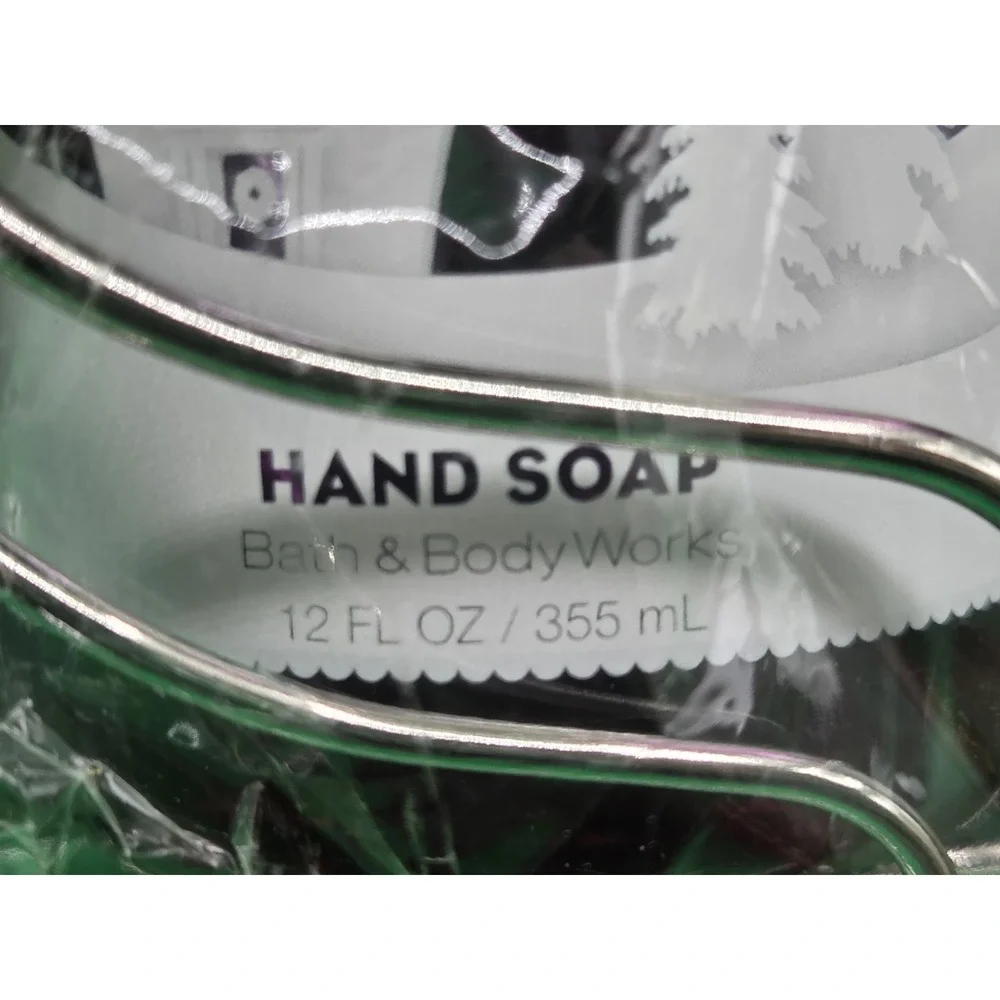 Bath & Body Works SNOW KISSED BERRY Hand Soap & Lotion Set With Caddy RARE - NEW